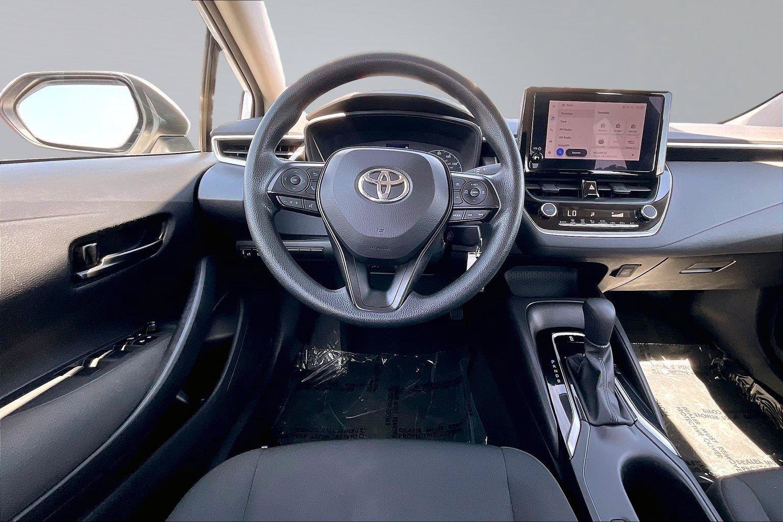 Used 2024 Toyota Corolla LE FWD image 6
