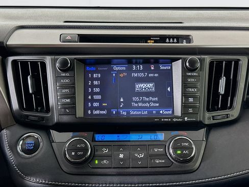 Used 2017 Toyota RAV4 XLE FWD image 21