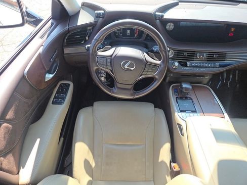 Used 2018 Lexus LS 500 AWD image 4