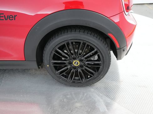 Used 2024 MINI Cooper SE w/ Signature Upholstery Package FWD image 19