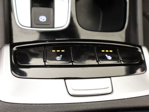 Used 2024 Hyundai Santa Cruz SEL image 8