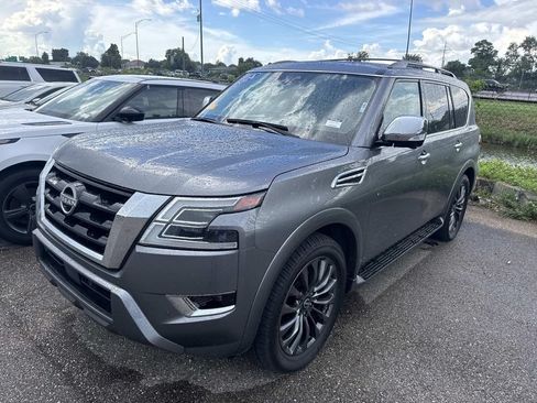 Used 2024 Nissan Armada Platinum w/ Captain's Chairs Package RWD image 5