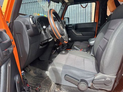 Used 2012 Jeep Wrangler Sport AWD/4WD image 7