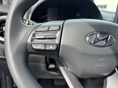 Used 2023 Hyundai Kona SEL AWD/4WD image 16