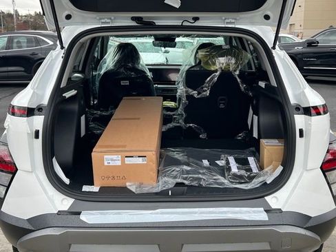 New 2026 Hyundai Kona SEL Premium AWD/4WD image 8