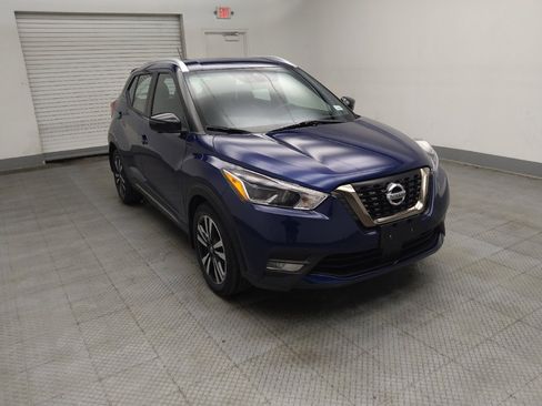 Used 2020 Nissan Kicks SR w/ SR Premium Package image 13