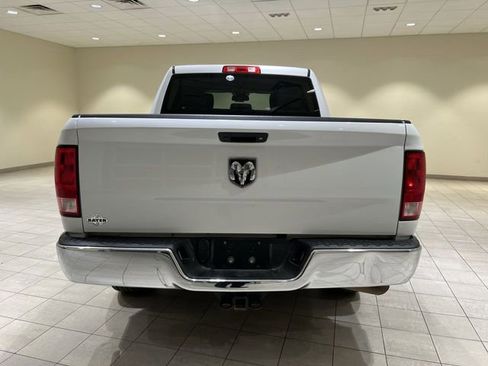 Used 2020 RAM 1500 Tradesman w/ Chrome Appearance Group RWD image 4