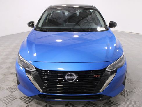 Used 2024 Nissan Sentra SR w/ SR Premium Package image 32