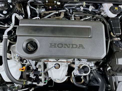 Used 2025 Honda Civic Sport image 31