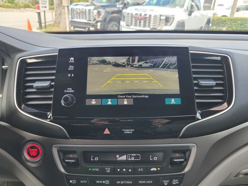 Used 2021 Honda Pilot Special Edition image 10