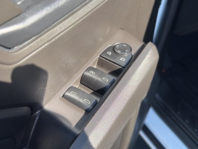 Used 2025 Chevrolet Colorado Trail Boss AWD/4WD image 11