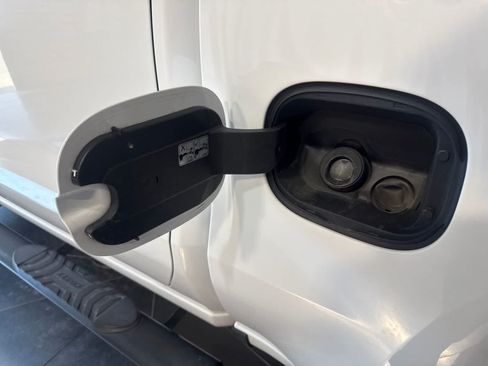 Used 2020 Chevrolet Silverado 1500 LT w/ All-Star Edition RWD image 9