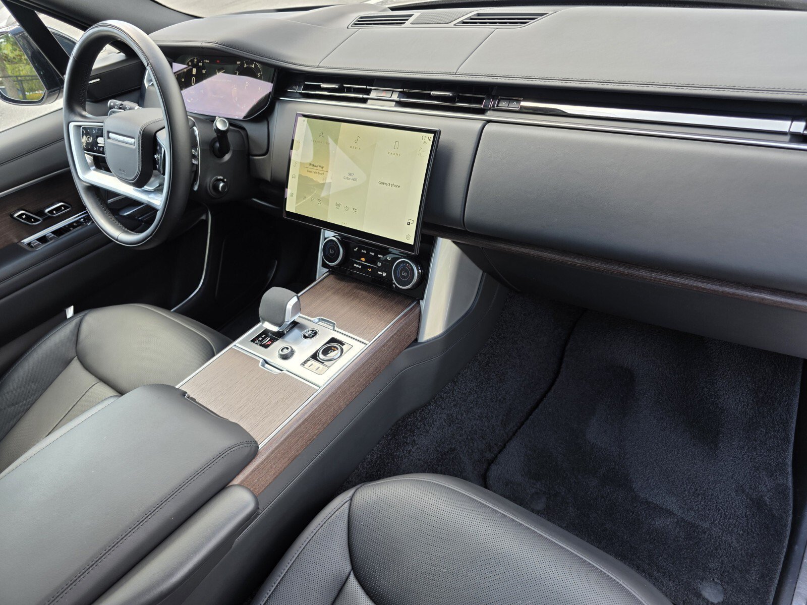 Certified 2023 Land Rover Range Rover SE AWD/4WD image 28