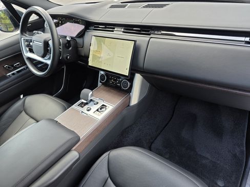 Certified 2023 Land Rover Range Rover SE AWD/4WD image 28