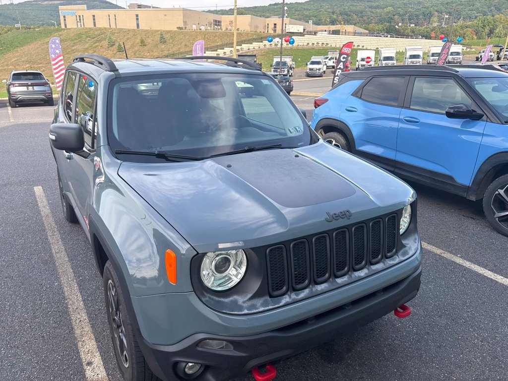 Used 2017 Jeep Renegade Trailhawk AWD/4WD image 1