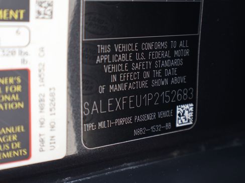 Used 2023 Land Rover Defender 130 X image 34