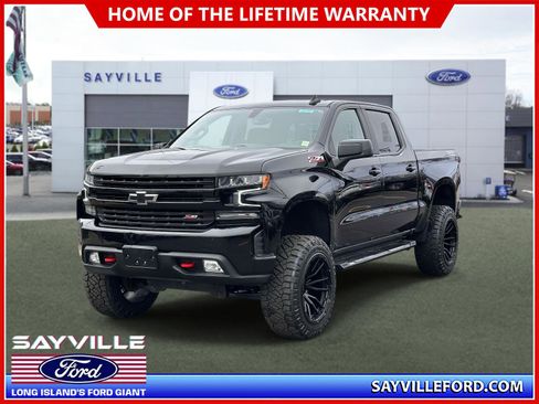 Used 2021 Chevrolet Silverado 1500 LT Trail Boss w/ Convenience Package II image 1