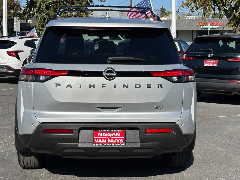 Used 2022 Nissan Pathfinder SV FWD image 6