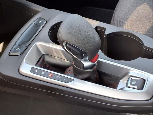 New 2026 Chevrolet Trax RS w/ Sunroof Package FWD image 14