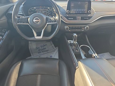 Used 2024 Nissan Altima 2.5 SR image 18