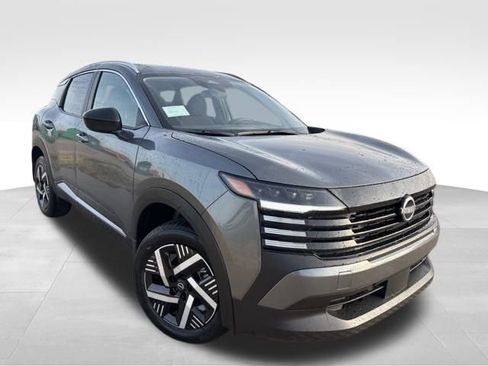 New 2026 Nissan Kicks SV w/ SV Premium Package FWD image 2