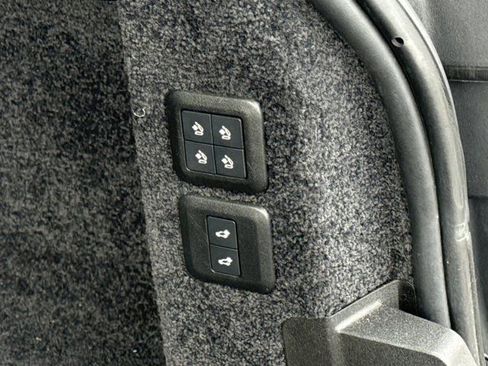 Used 2020 Land Rover Range Rover HSE image 30