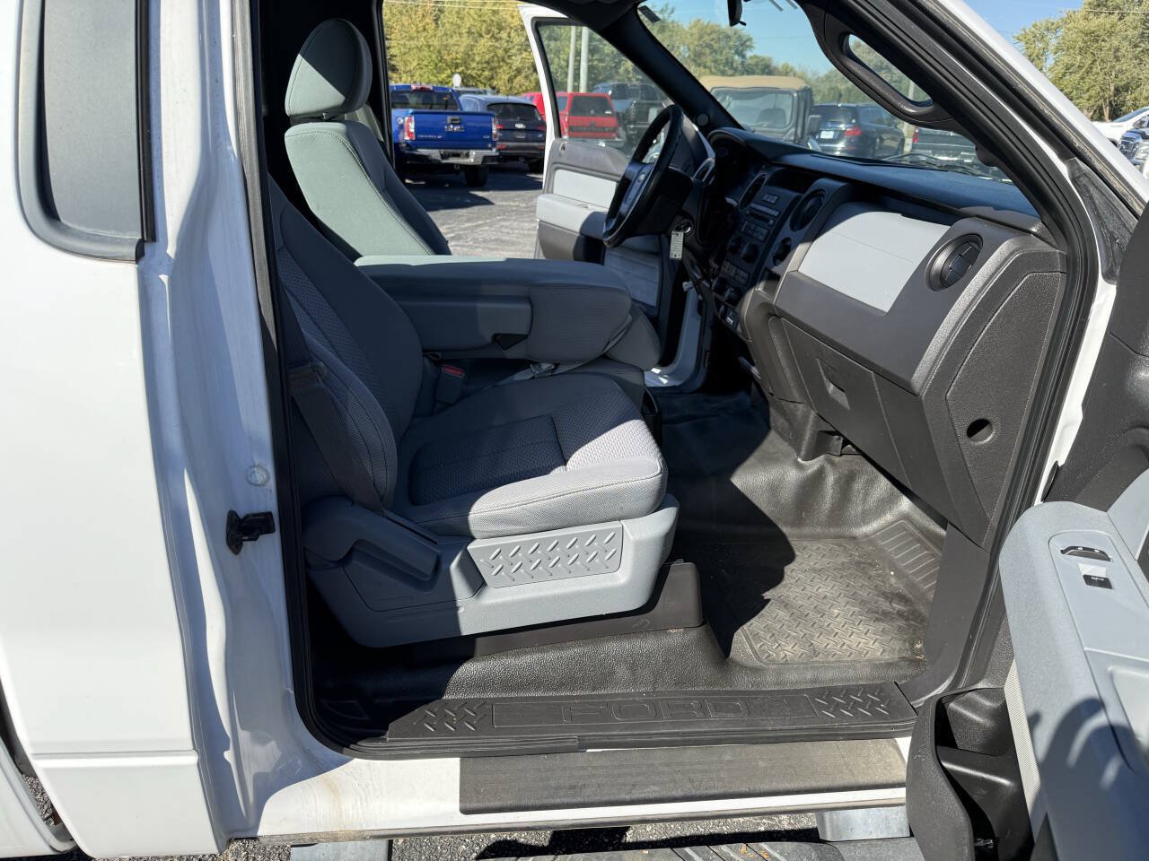 Used 2014 Ford F150 XL w/ Equipment Group 101A Mid AWD/4WD image 15