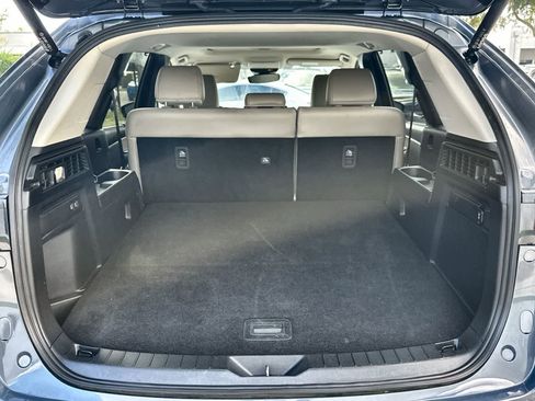 Used 2025 MAZDA CX-70 3.3 Turbo w/ Preferred Package image 19