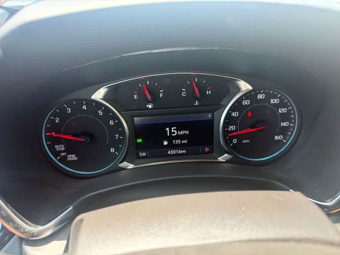 Used 2024 Chevrolet Equinox LT FWD image 9