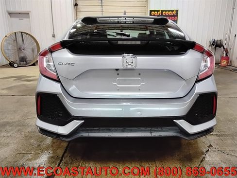 Used 2018 Honda Civic EX image 8