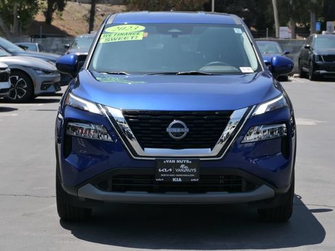 Used 2023 Nissan Rogue SV FWD image 7
