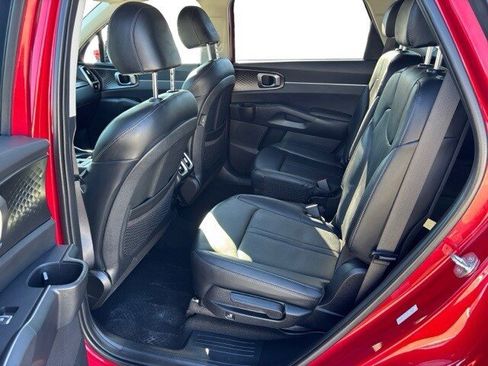 Certified 2023 Kia Sorento EX image 12