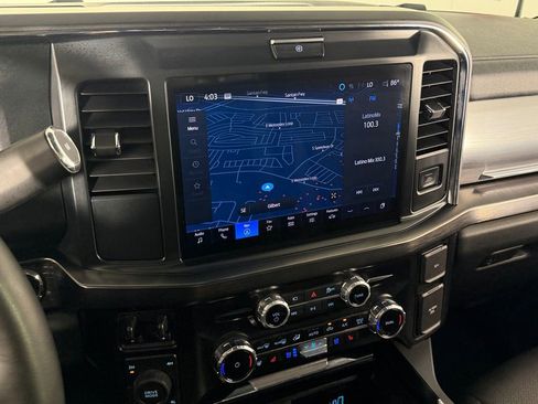 Used 2025 Ford F350 Lariat w/ Black Appearance Package image 18