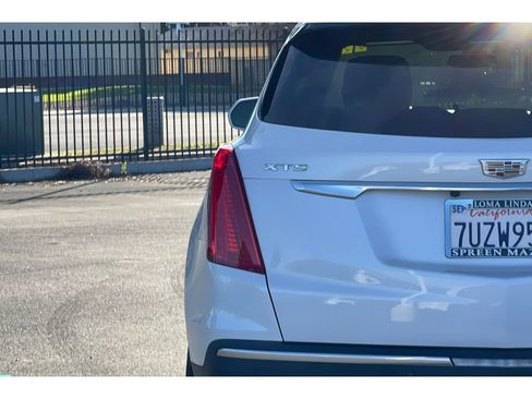 Used 2017 Cadillac XT5 Luxury w/ Driver Awareness Package image 34