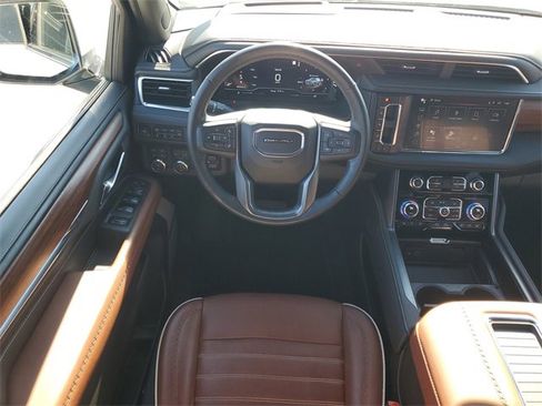 Used 2023 GMC Yukon XL Denali Ultimate image 29
