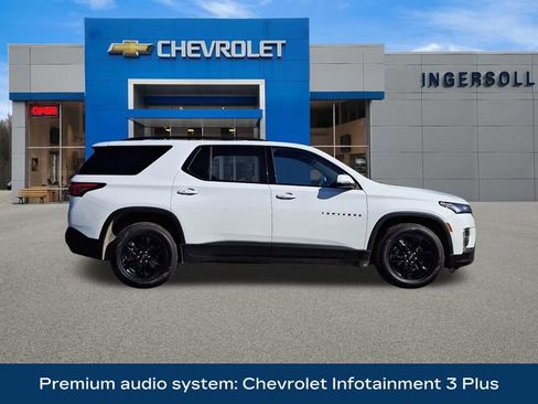 Used 2022 Chevrolet Traverse LT w/ Midnight/Sport Edition image 10