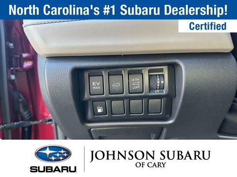 Used 2025 Subaru Forester Limited image 15