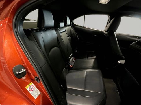 Used 2019 Lexus UX 250h w/ Premium Package AWD/4WD image 23