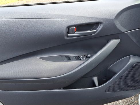 Certified 2022 Toyota Corolla LE image 12