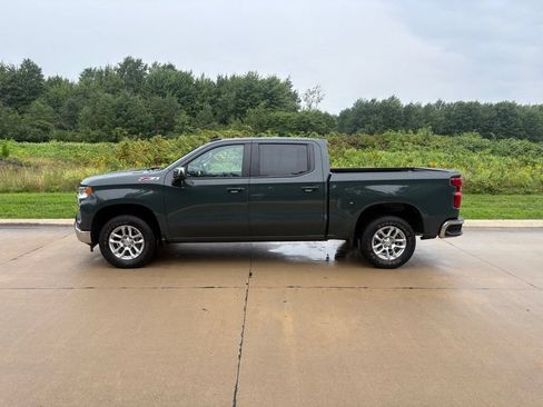 Used 2025 Chevrolet Silverado 1500 LT w/ Z71 Off-Road Package AWD/4WD image 6