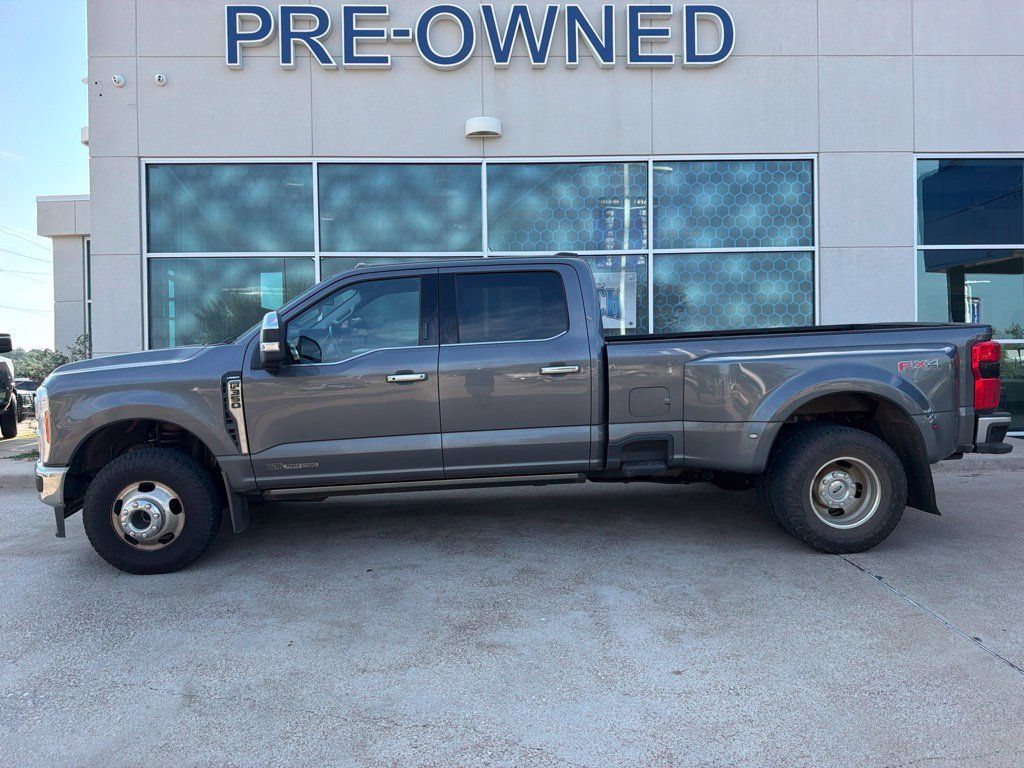 Used 2023 Ford F350 Lariat w/ Lariat Ultimate Package AWD/4WD image 1