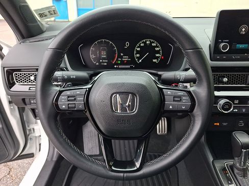 Used 2024 Honda Civic Sport image 19