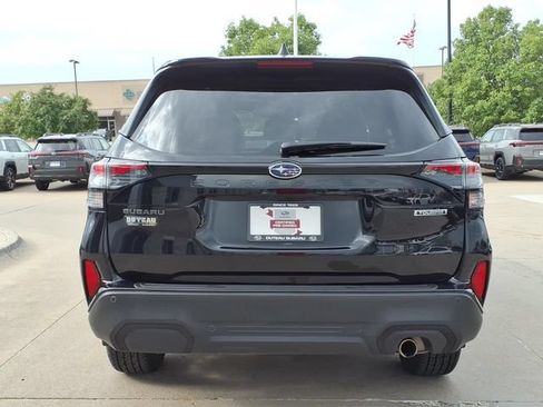 Certified 2025 Subaru Forester Touring w/ Popular Package - Touring AWD/4WD image 6