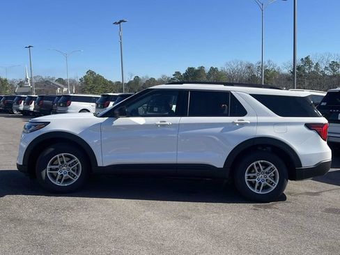 New 2026 Ford Explorer Active w/ Active Comfort Package RWD image 17