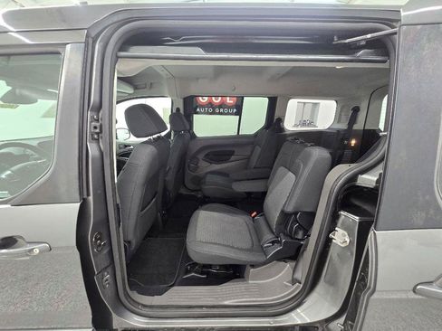 Used 2020 Ford Transit Connect XLT FWD image 12