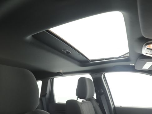 Used 2019 Jeep Grand Cherokee Laredo image 26