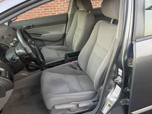 Used 2009 Honda Civic DX-VP image 8