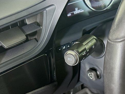 Used 2024 Lexus ES 350 w/ Premium Package image 17