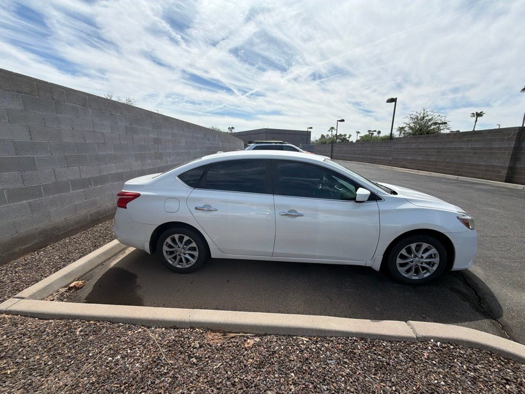 Used 2019 Nissan Sentra SV FWD image 4