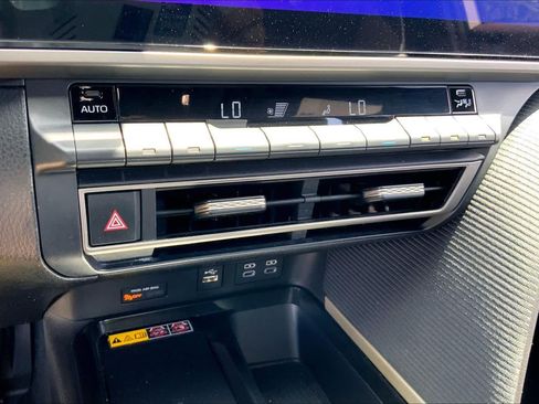 Used 2025 Toyota Camry SE w/ Multimedia Upgrade Package FWD image 32